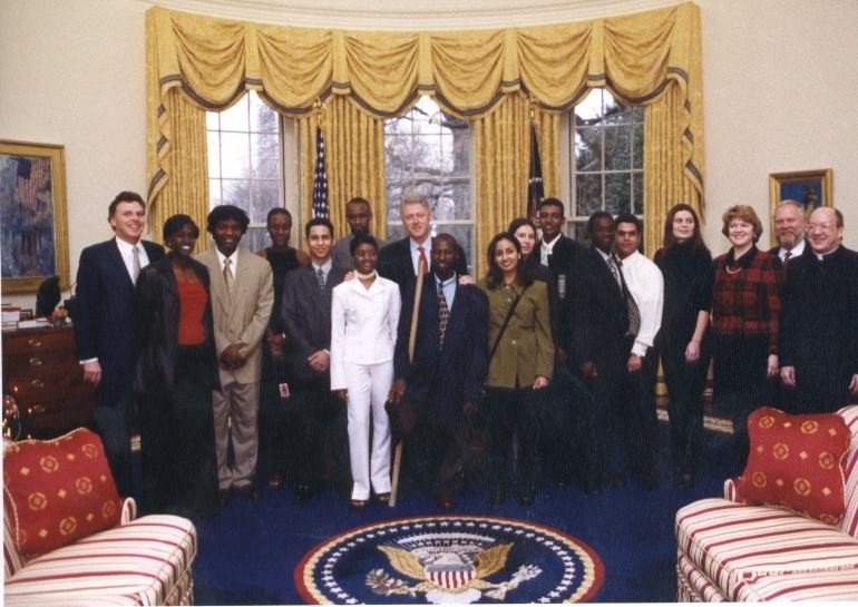 whitehouse.jpg (101930 bytes)